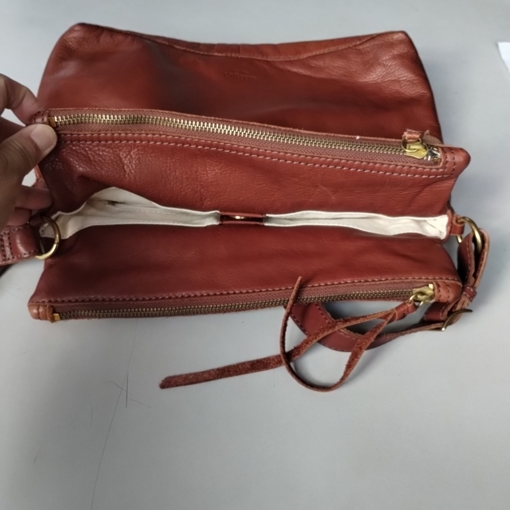 Margot NY Soft BrownLeather Crossbody Bag Lots Of Pockets Travel Bohemian Chic - Picture 5 of 15